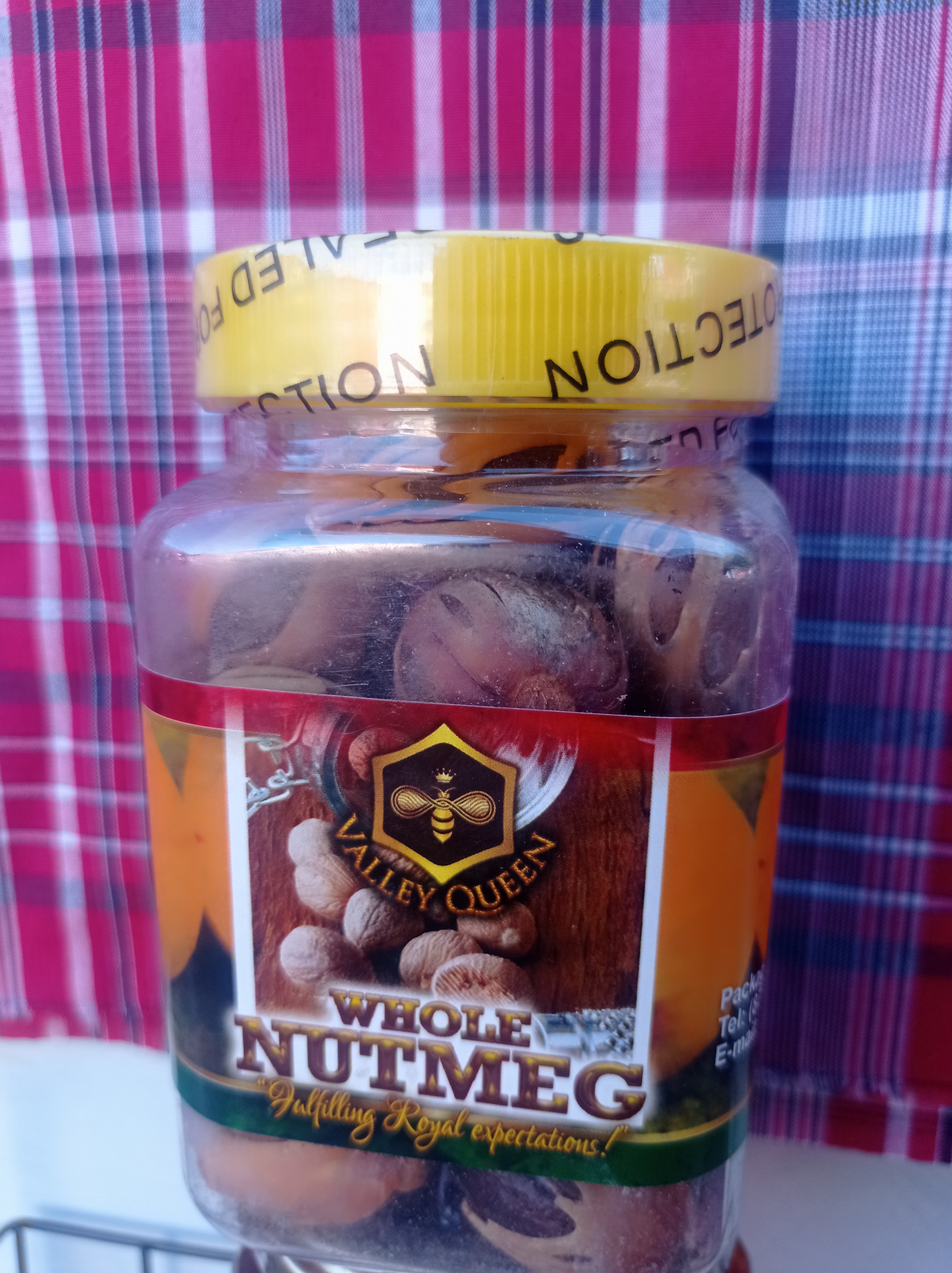 Valley Queen Whole Nutmeg